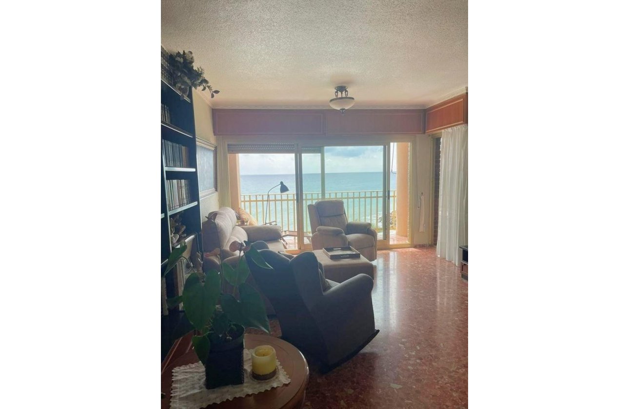 Resale - Apartment -
Torrevieja - Estacion De Autobuses