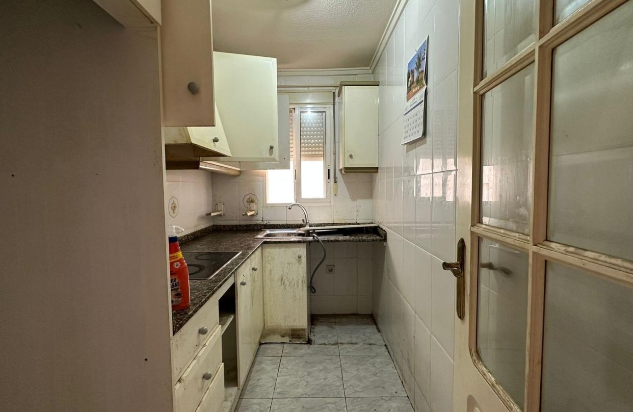 Resale - Apartment -
Torrevieja - Estacion De Autobuses