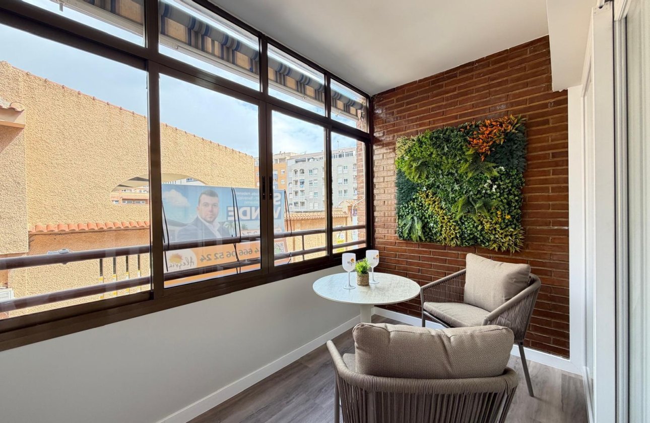 Resale - Apartment -
Torrevieja - Estacion De Autobuses