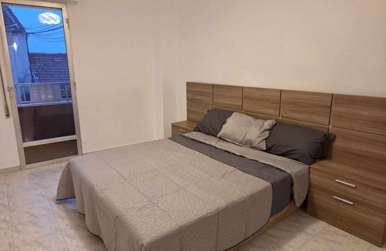 Resale - Apartment -
Torrevieja - Estacion De Autobuses