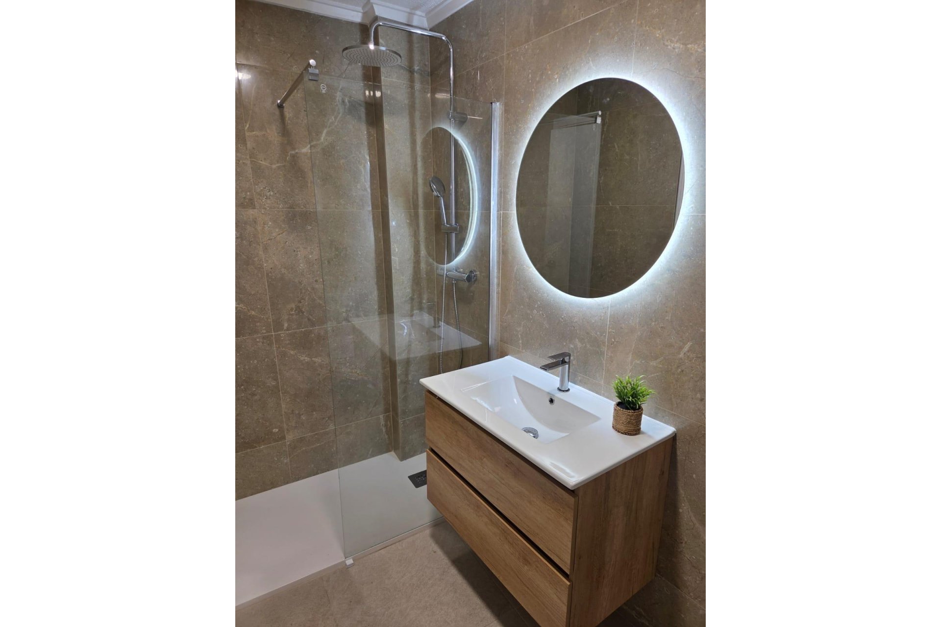 Resale - Apartment -
Torrevieja - Estacion De Autobuses