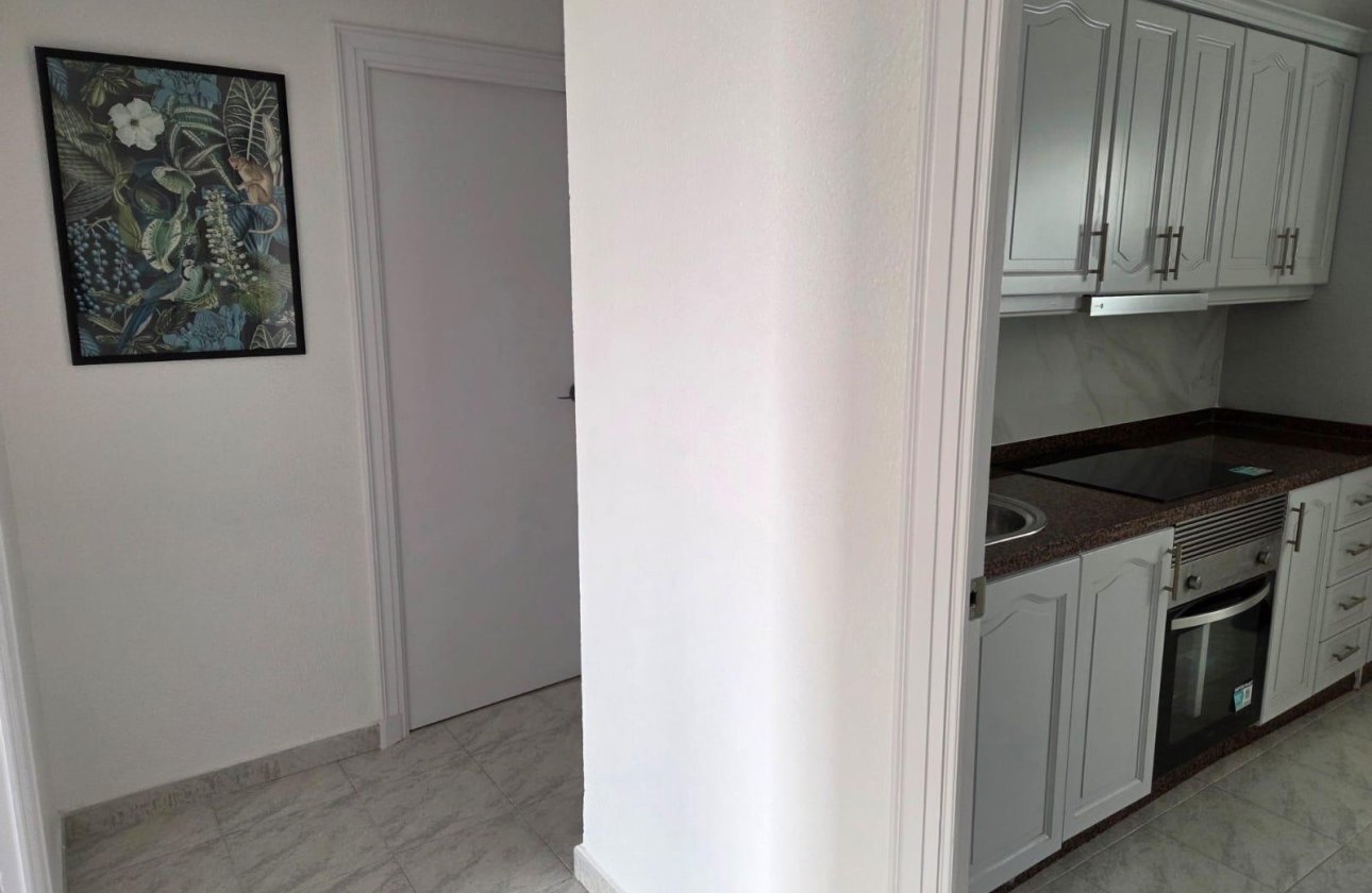 Resale - Apartment -
Torrevieja - Estacion De Autobuses