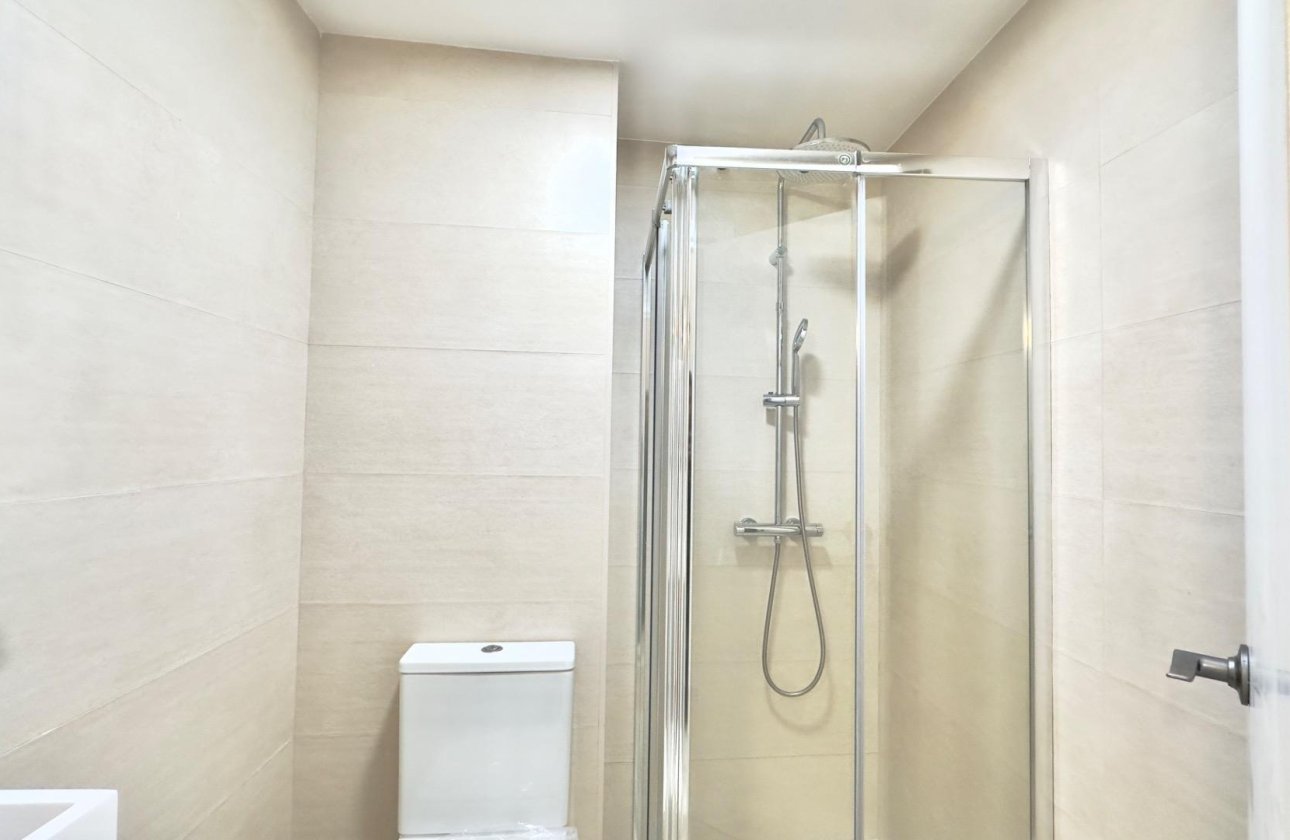 Resale - Apartment -
Torrevieja - Estacion De Autobuses