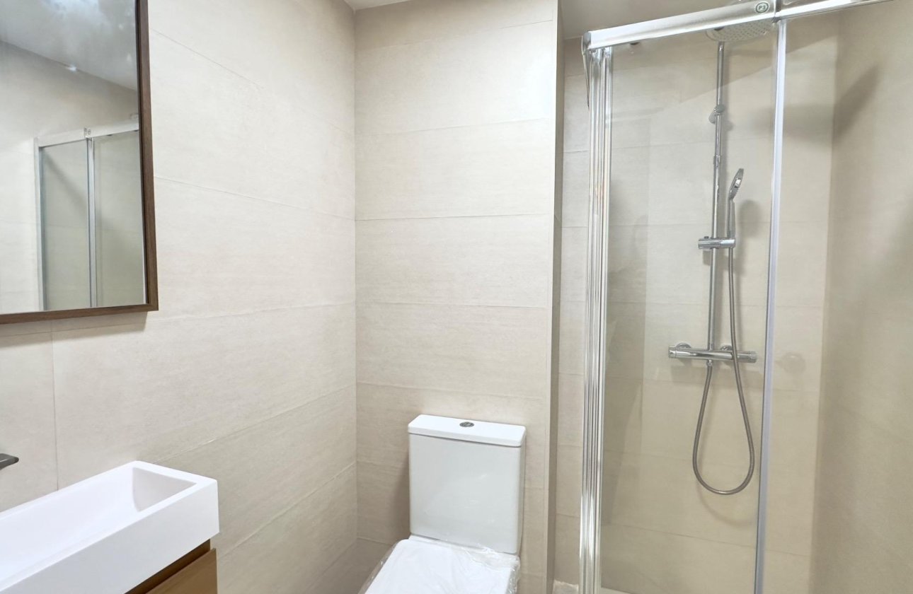 Resale - Apartment -
Torrevieja - Estacion De Autobuses