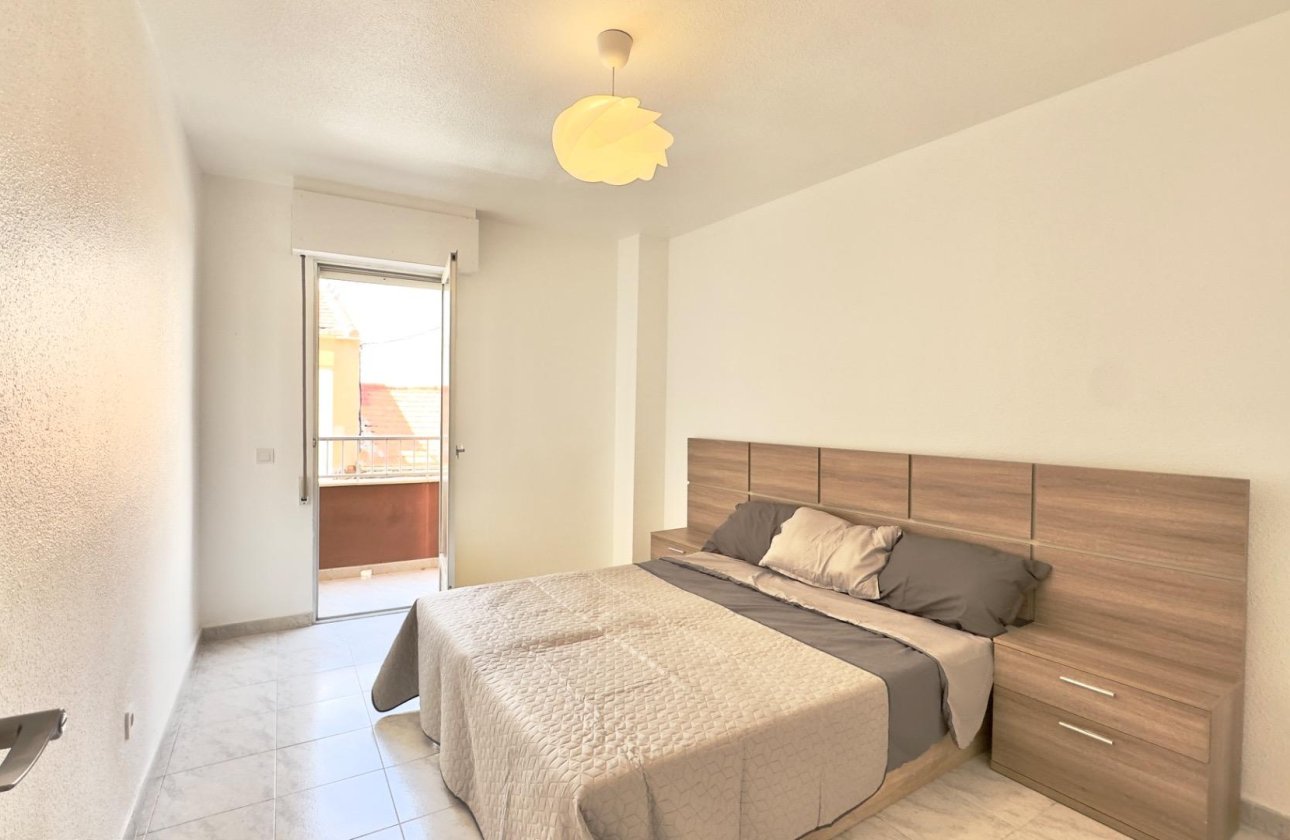 Resale - Apartment -
Torrevieja - Estacion De Autobuses
