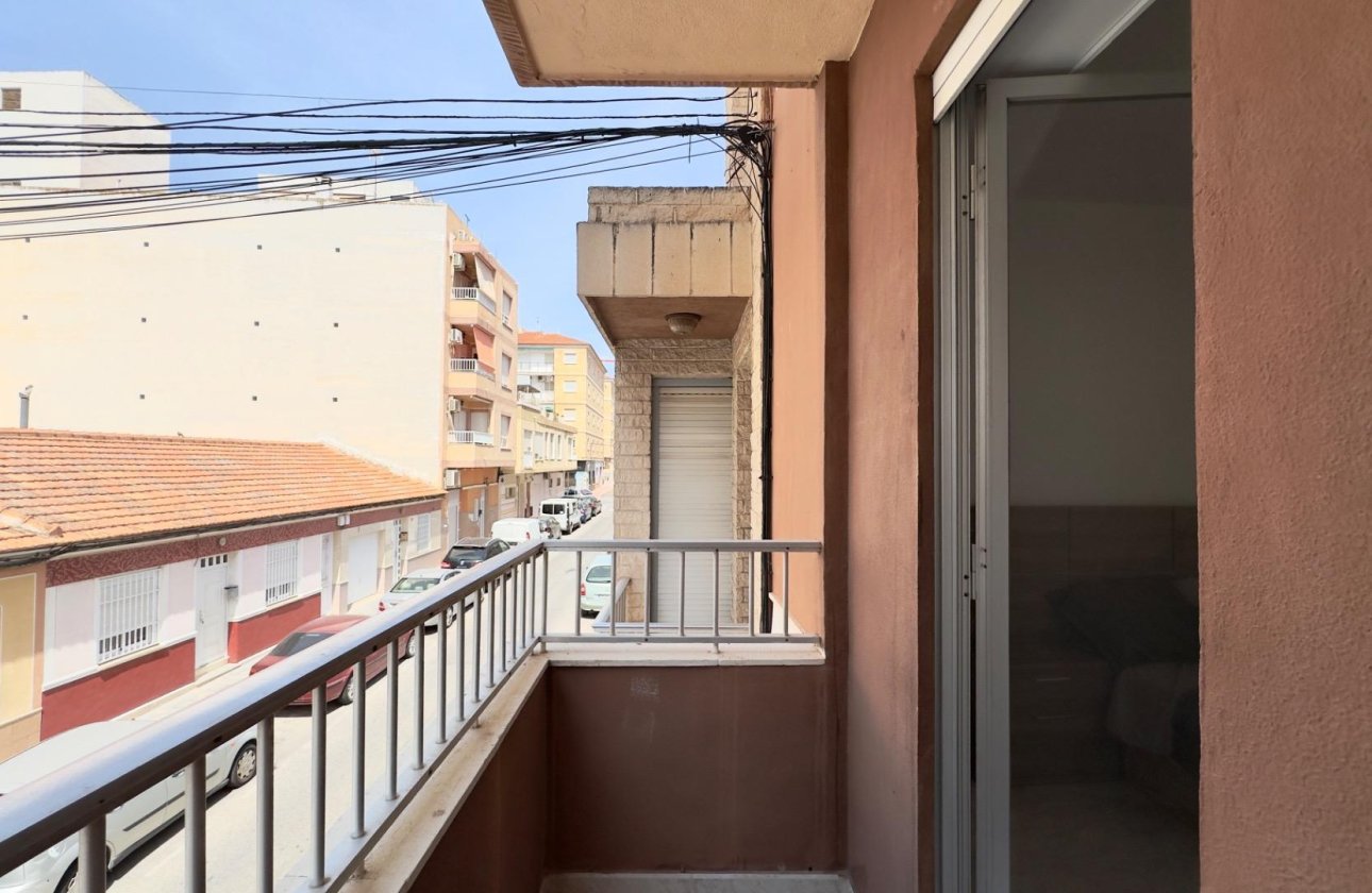 Resale - Apartment -
Torrevieja - Estacion De Autobuses