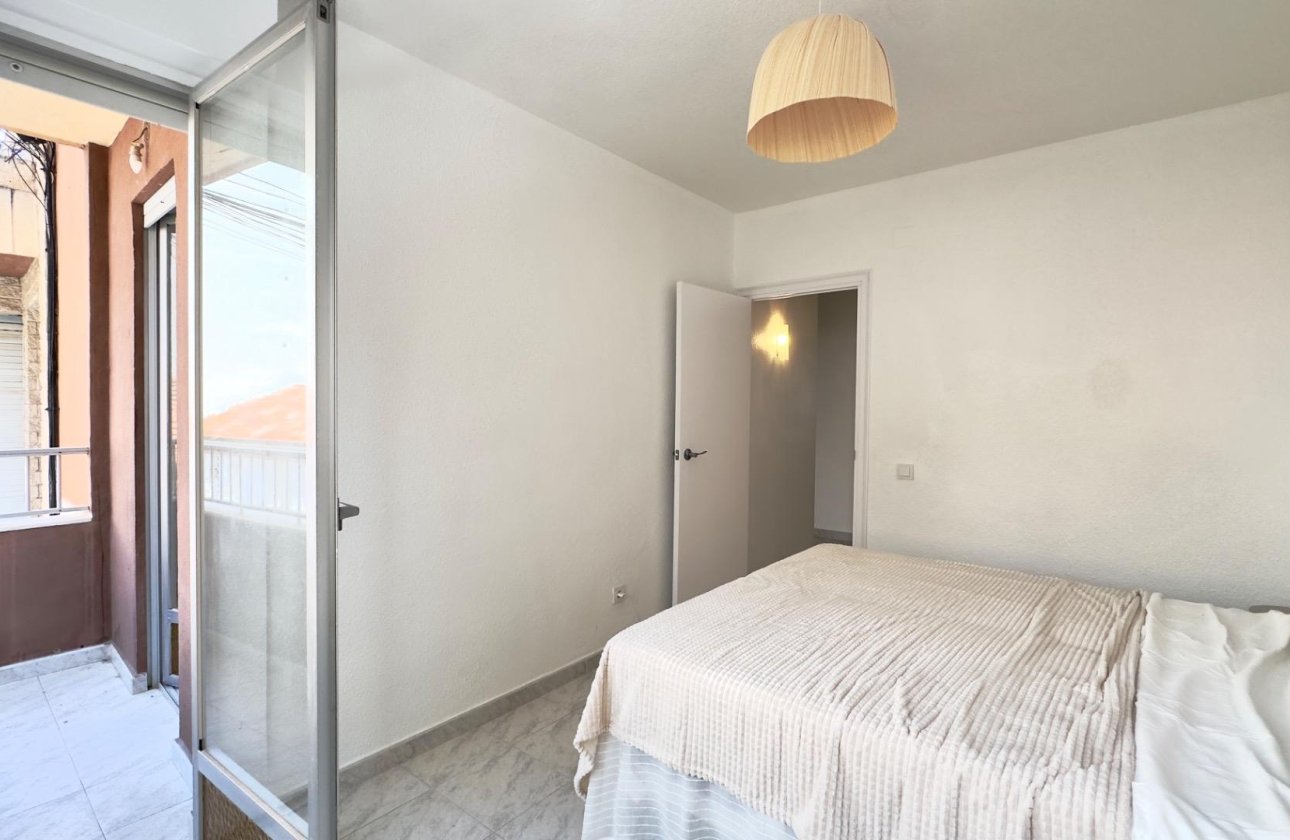 Resale - Apartment -
Torrevieja - Estacion De Autobuses