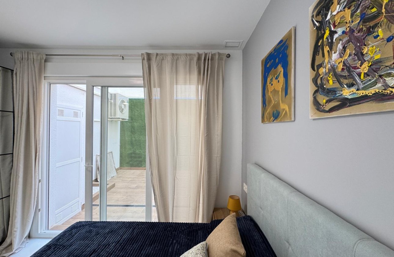 Resale - Apartment -
Torrevieja - Estacion De Autobuses