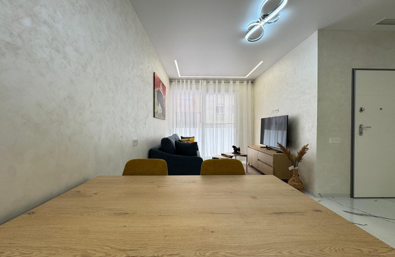 Resale - Apartment -
Torrevieja - Estacion De Autobuses