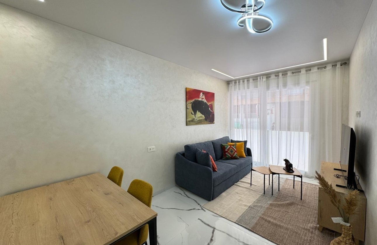 Resale - Apartment -
Torrevieja - Estacion De Autobuses