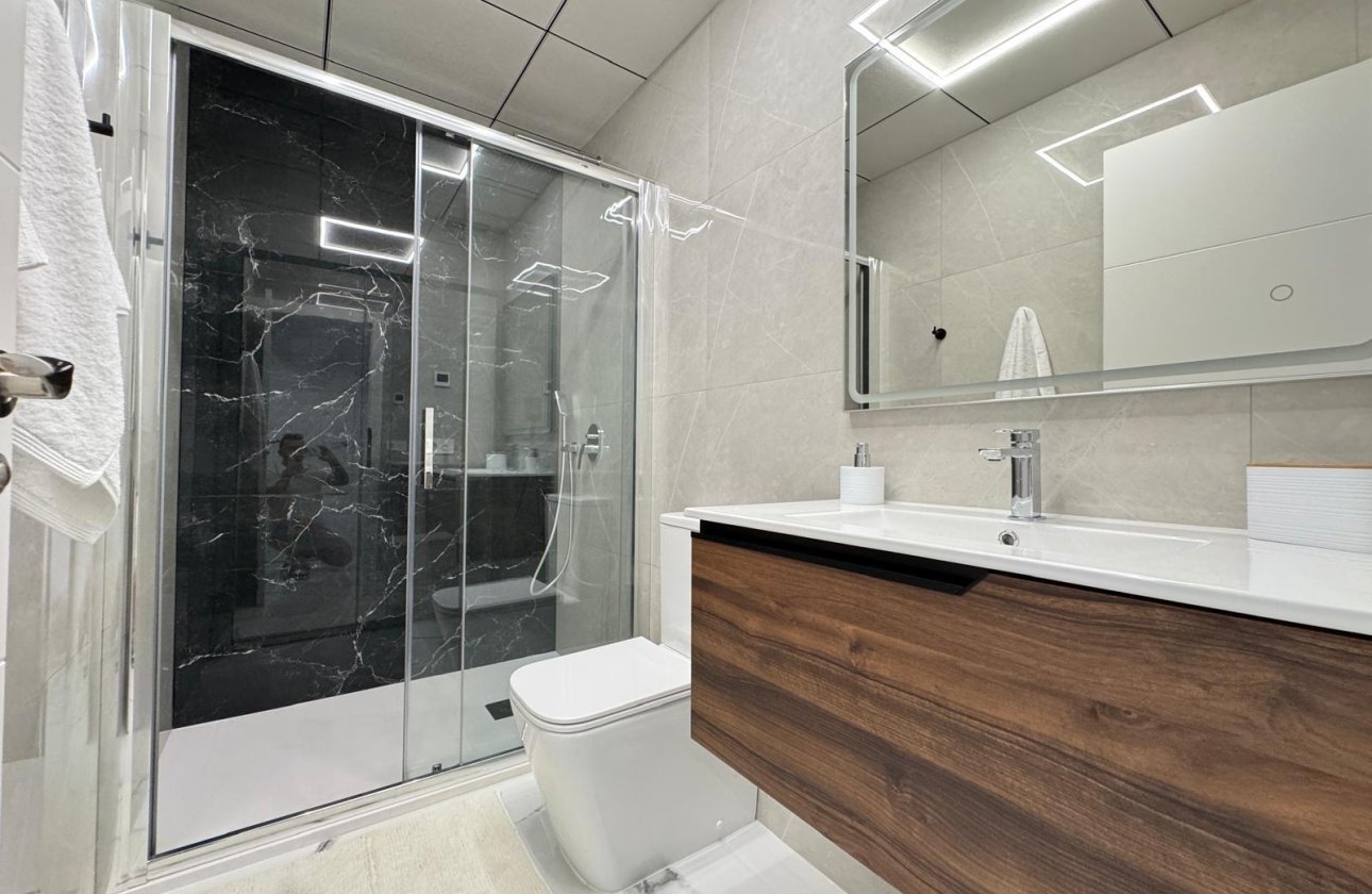 Resale - Apartment -
Torrevieja - Estacion De Autobuses