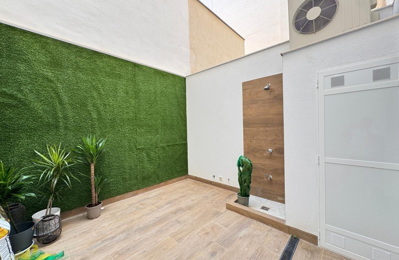 Resale - Apartment -
Torrevieja - Estacion De Autobuses