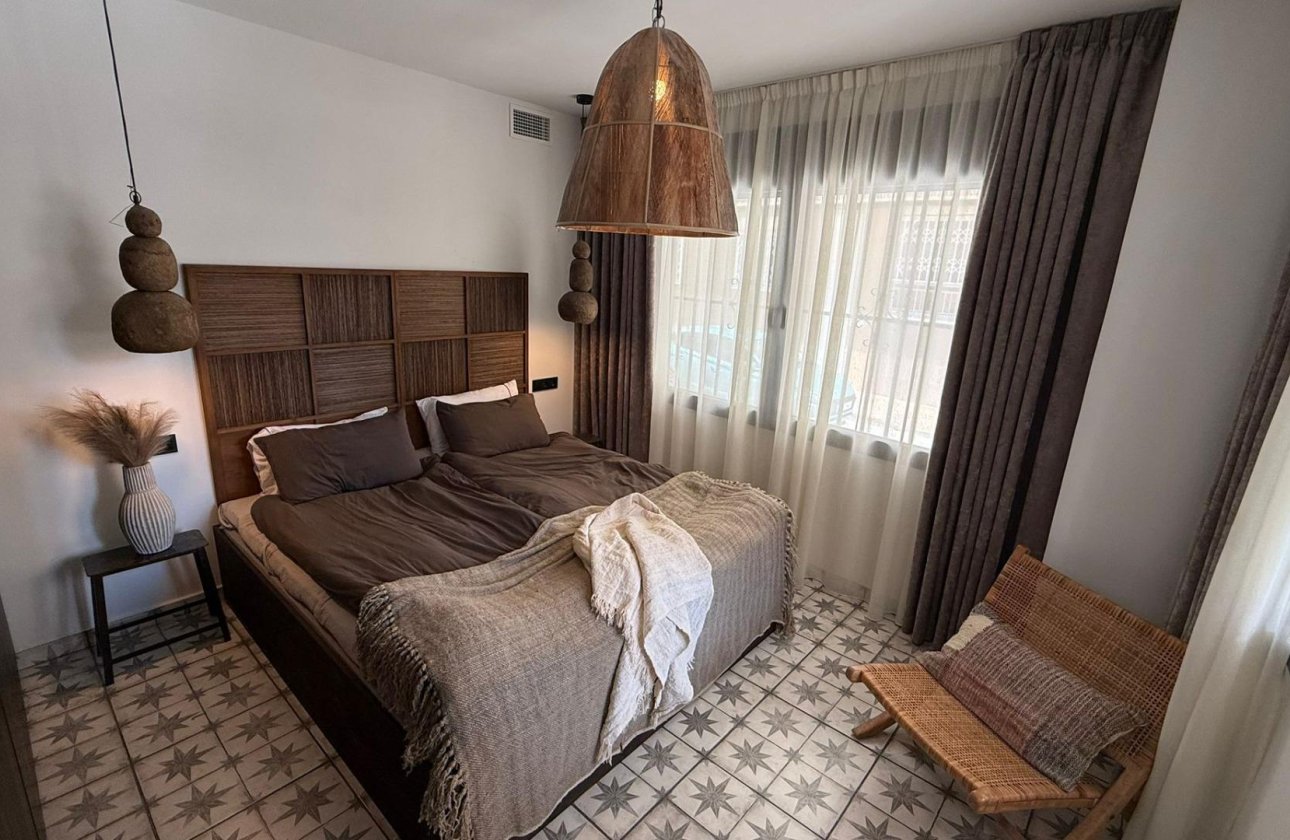 Resale - Apartment -
Torrevieja - Estacion De Autobuses