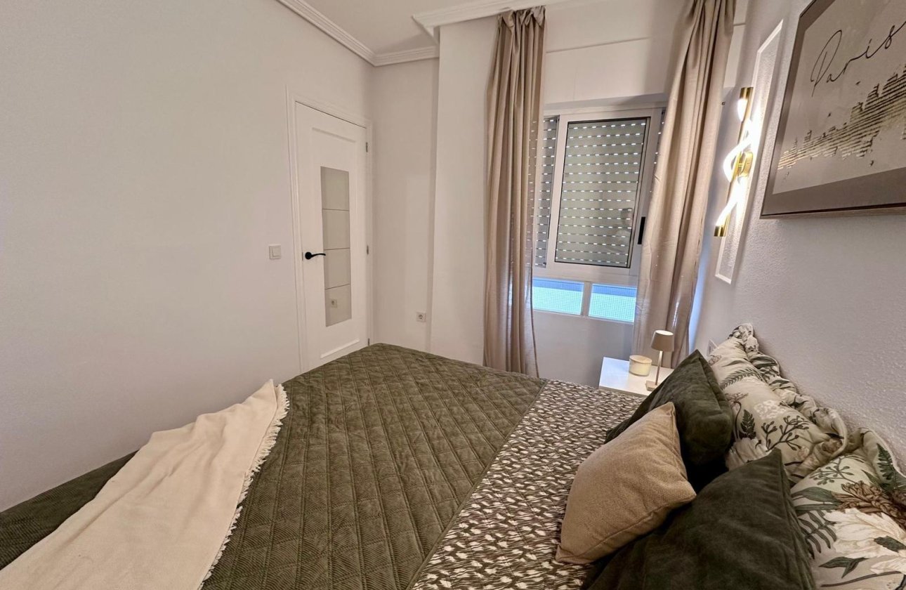 Resale - Apartment -
Torrevieja - Estacion De Autobuses