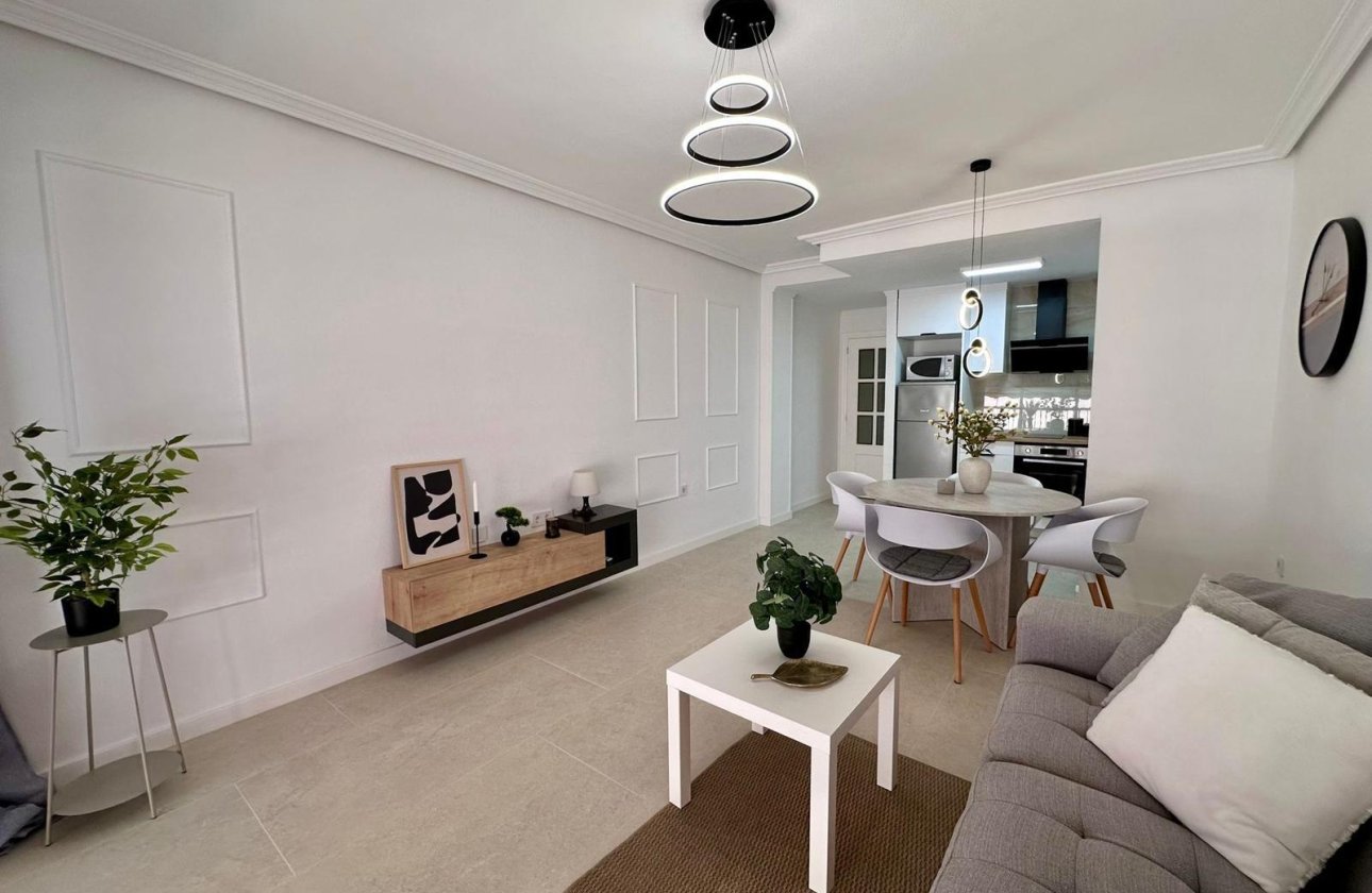 Resale - Apartment -
Torrevieja - Estacion De Autobuses