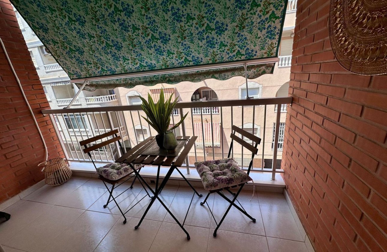 Resale - Apartment -
Torrevieja - Estacion De Autobuses