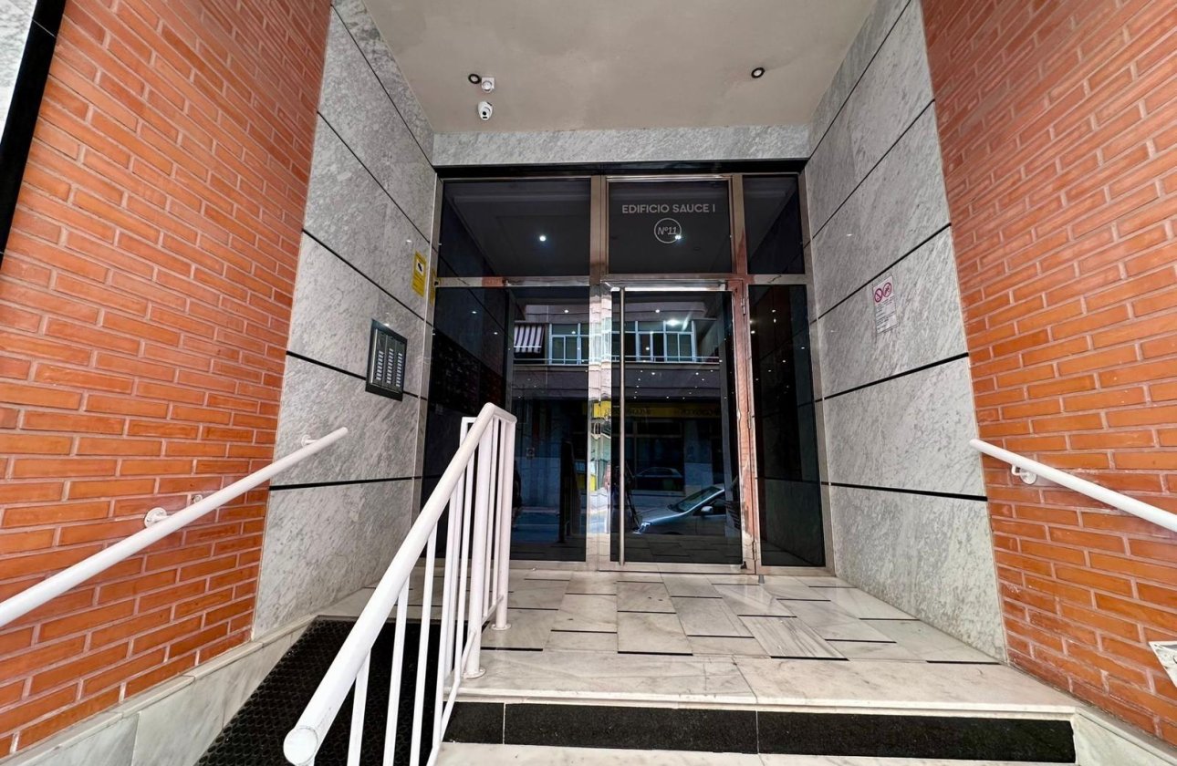 Resale - Apartment -
Torrevieja - Estacion De Autobuses