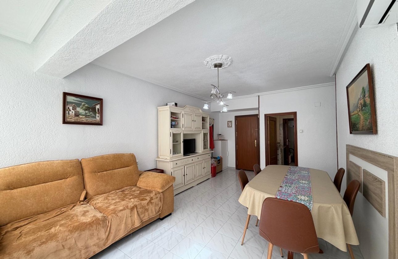Resale - Apartment -
Torrevieja - Estacion De Autobuses