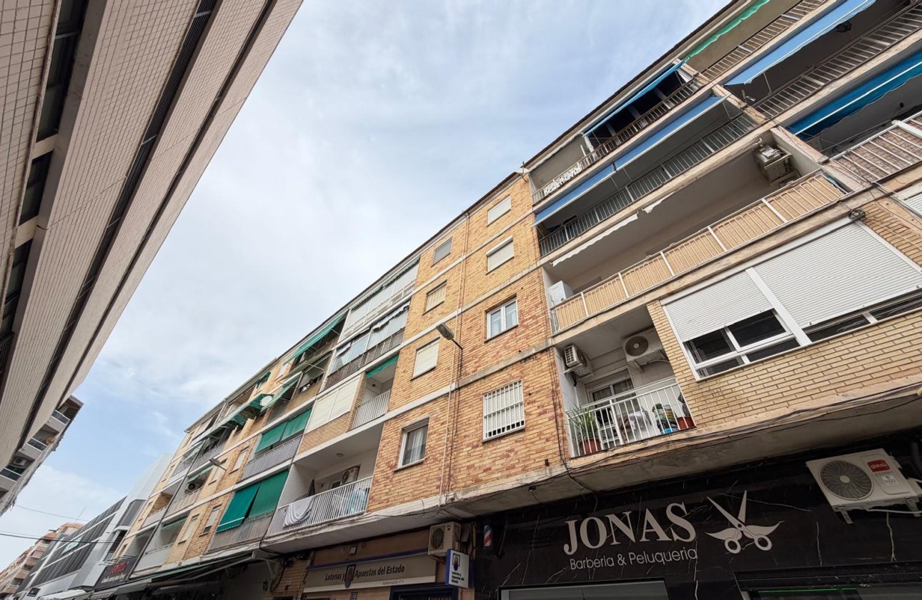 Resale - Apartment -
Torrevieja - Estacion De Autobuses