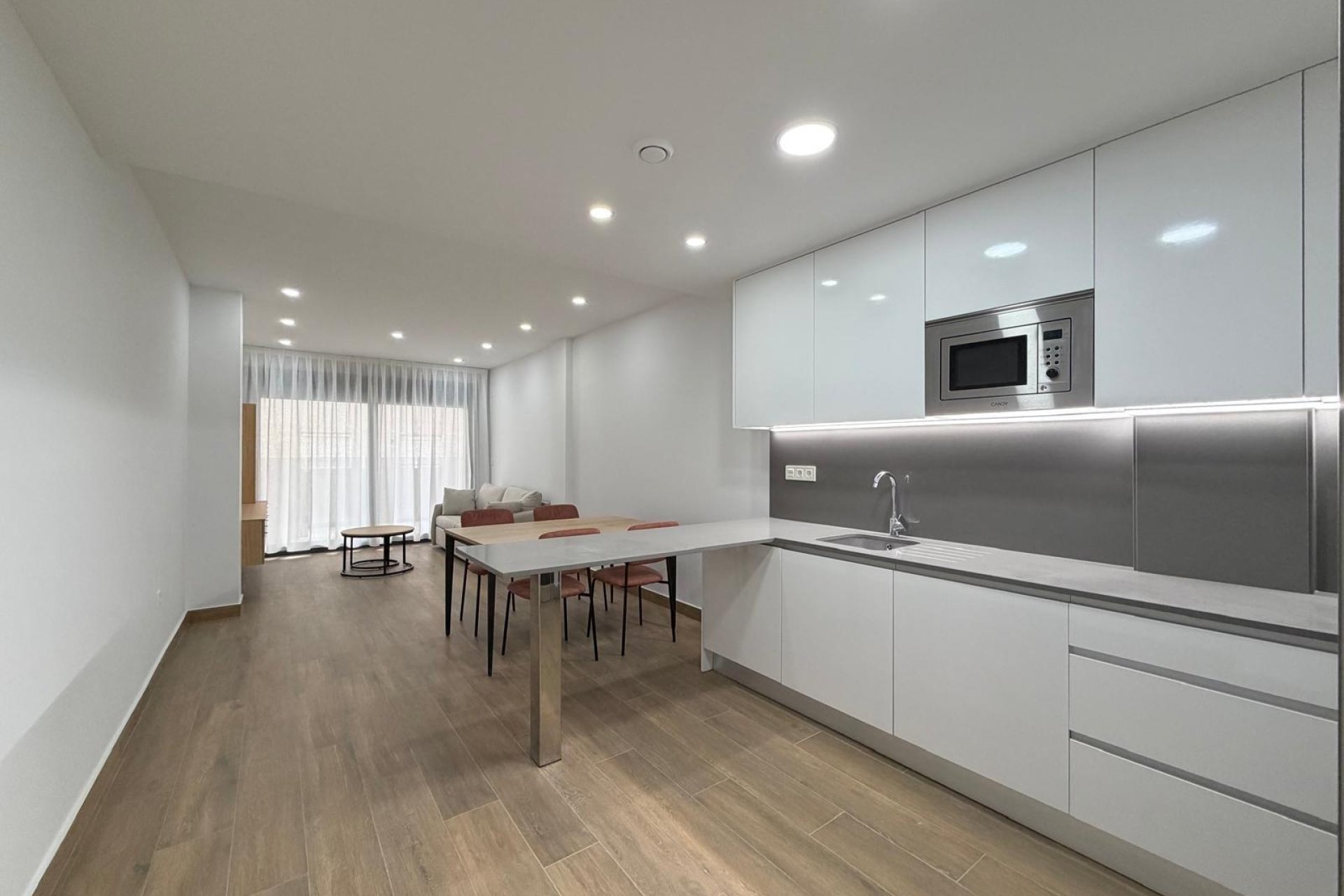 Resale - Apartment -
Torrevieja - Estacion De Autobuses