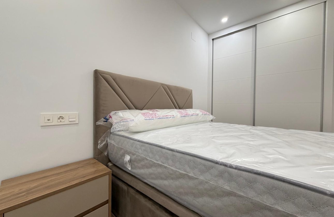 Resale - Apartment -
Torrevieja - Estacion De Autobuses