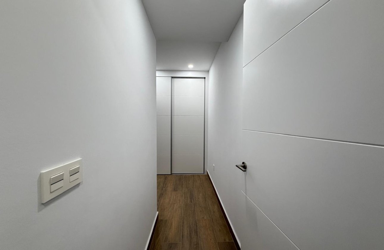 Resale - Apartment -
Torrevieja - Estacion De Autobuses