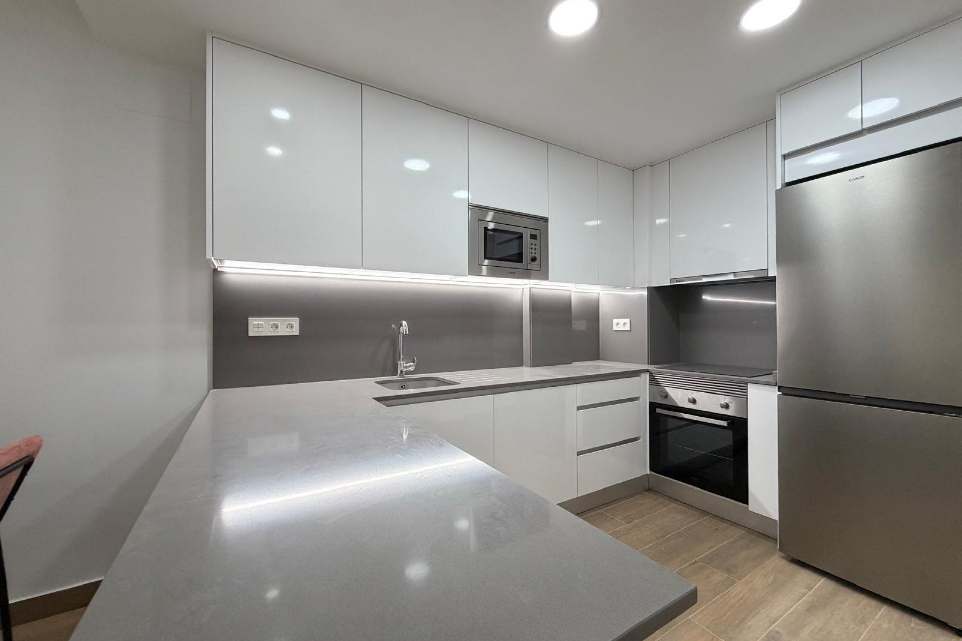 Resale - Apartment -
Torrevieja - Estacion De Autobuses