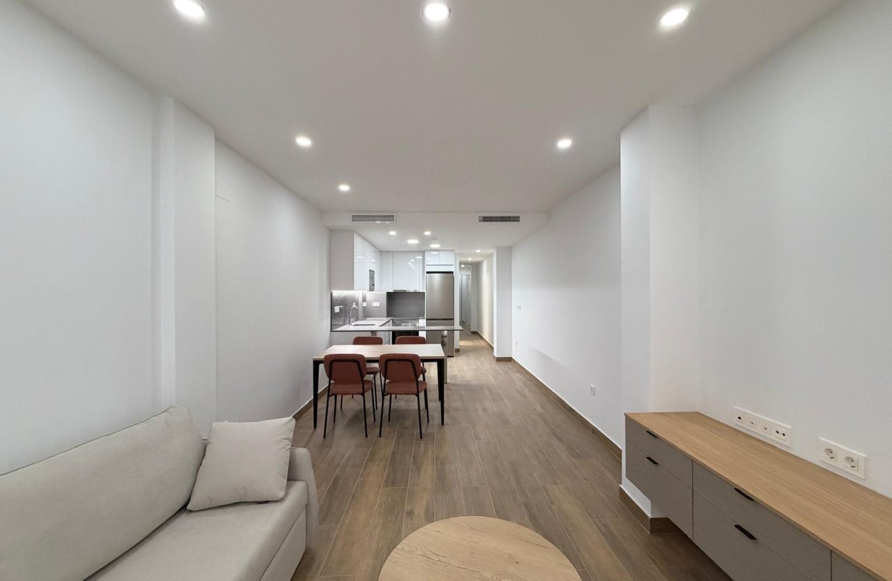 Resale - Apartment -
Torrevieja - Estacion De Autobuses