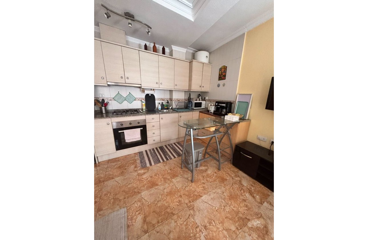 Resale - Apartment -
Torrevieja - Estacion De Autobuses
