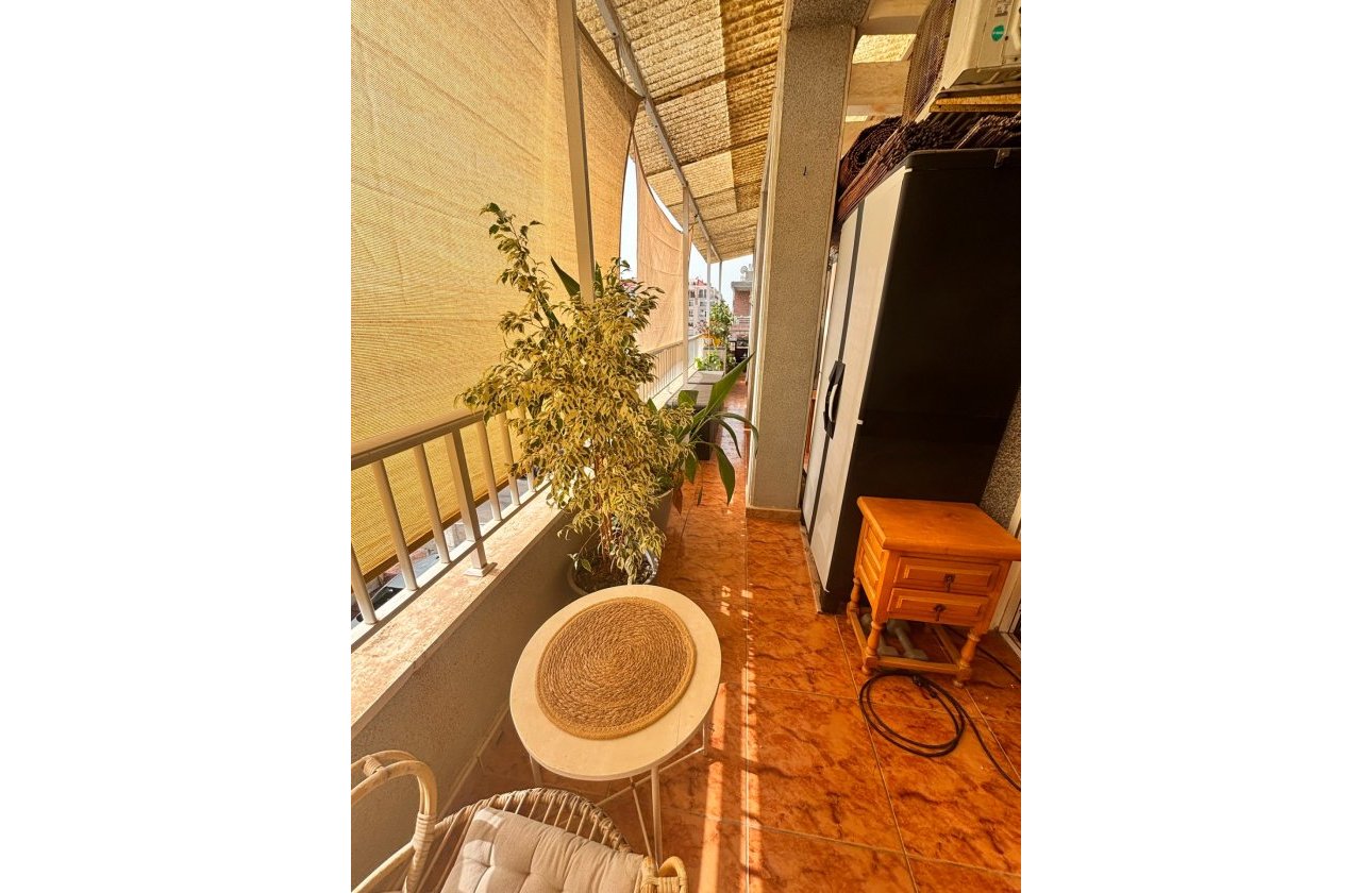 Resale - Apartment -
Torrevieja - Estacion De Autobuses