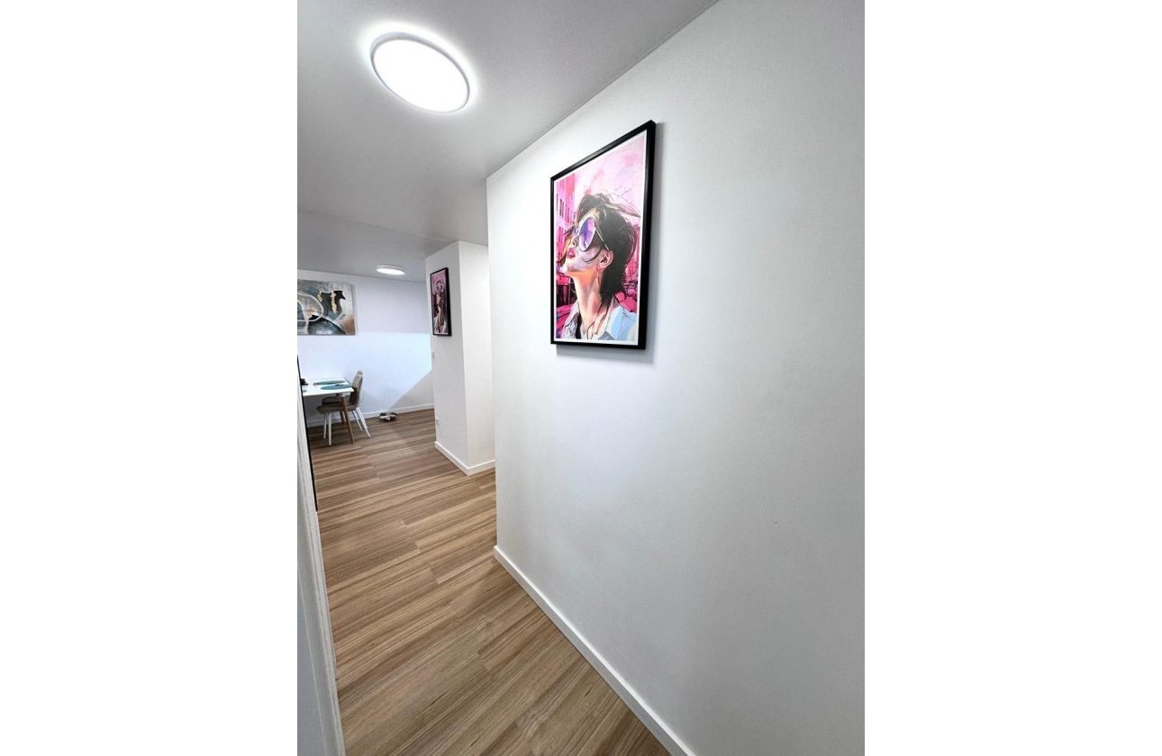 Resale - Apartment -
Torrevieja - Estacion De Autobuses
