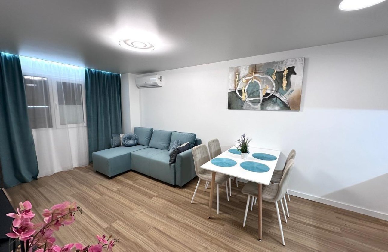 Resale - Apartment -
Torrevieja - Estacion De Autobuses