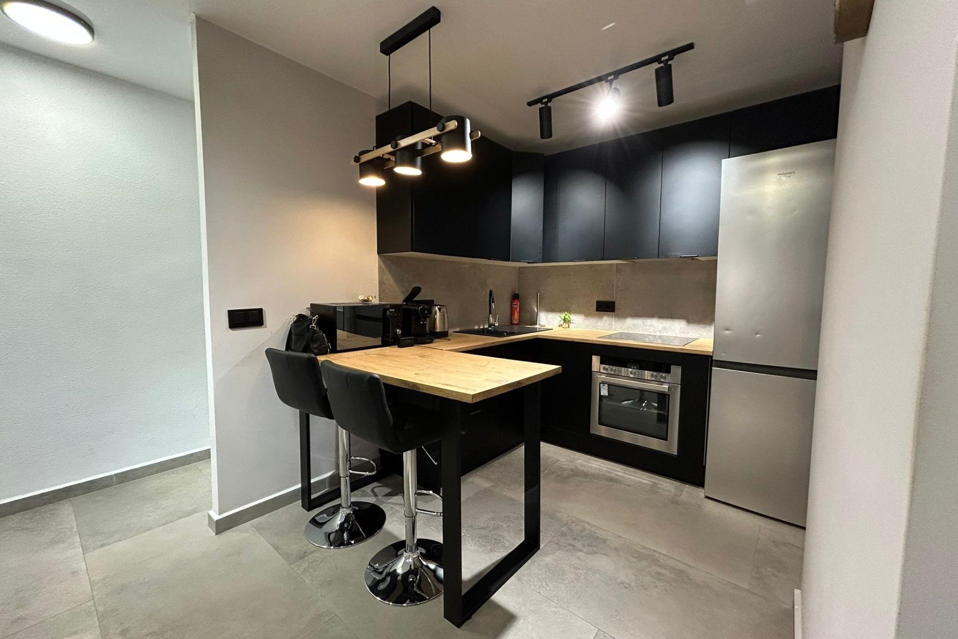 Resale - Apartment -
Torrevieja - Estacion De Autobuses