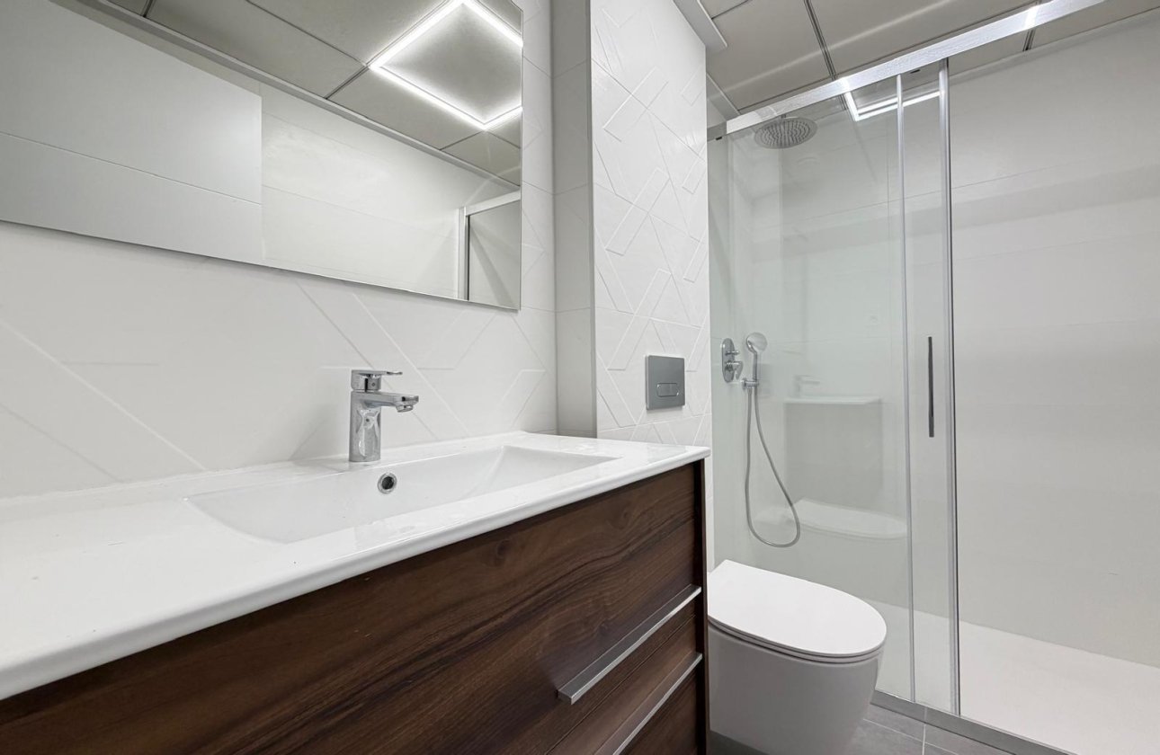 Resale - Apartment -
Torrevieja - Estacion De Autobuses