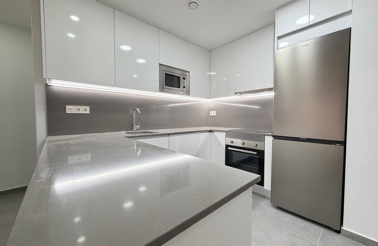 Resale - Apartment -
Torrevieja - Estacion De Autobuses