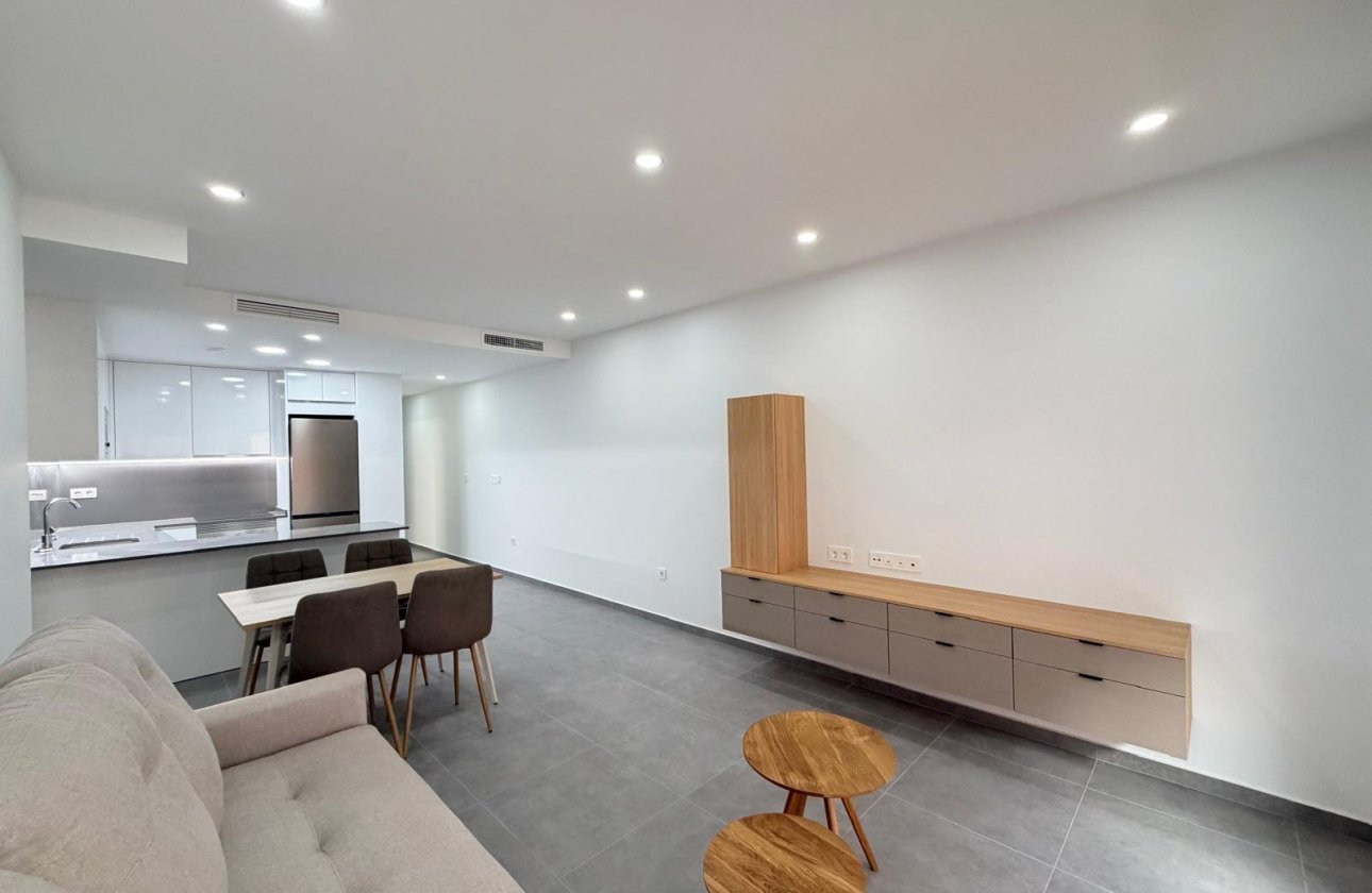 Resale - Apartment -
Torrevieja - Estacion De Autobuses