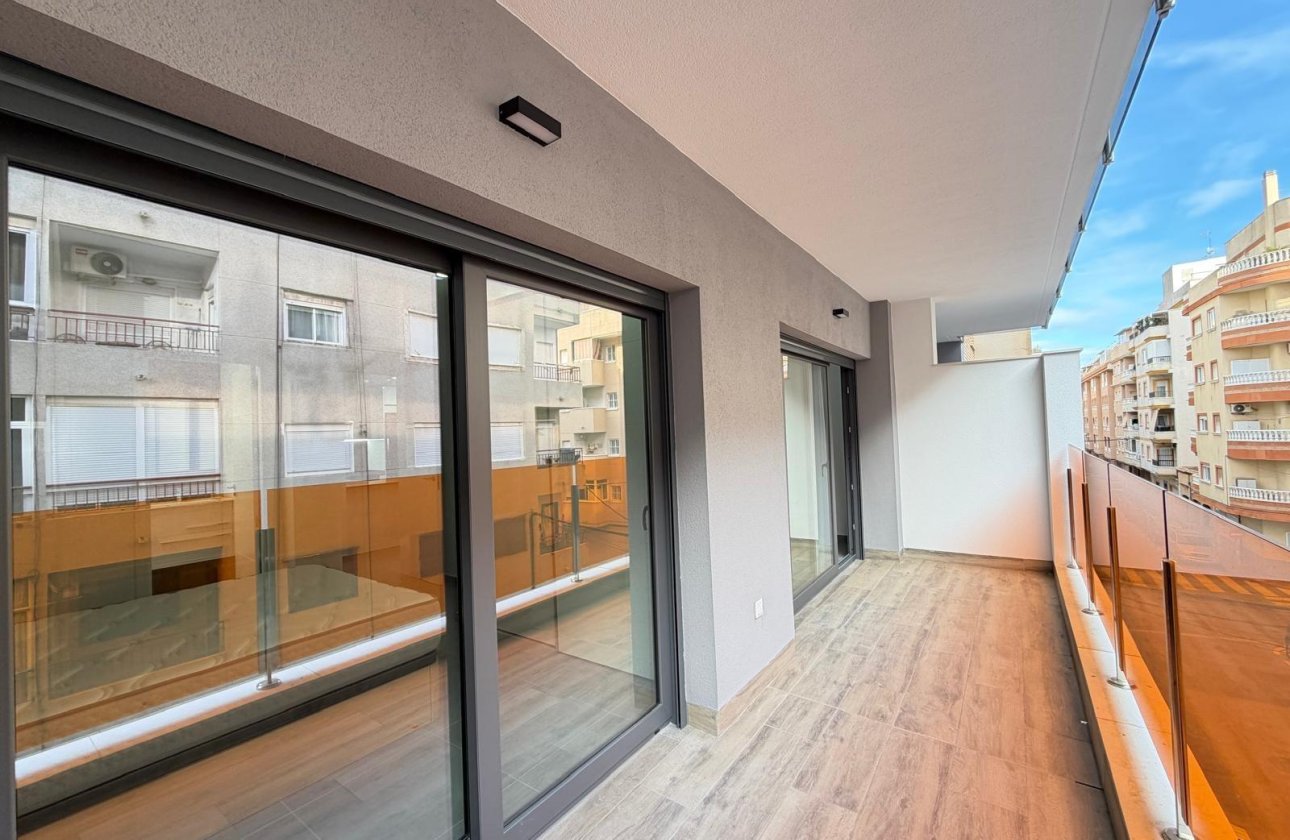 Resale - Apartment -
Torrevieja - Estacion De Autobuses