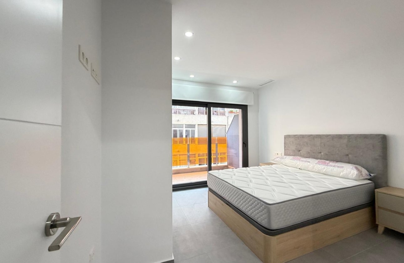 Resale - Apartment -
Torrevieja - Estacion De Autobuses
