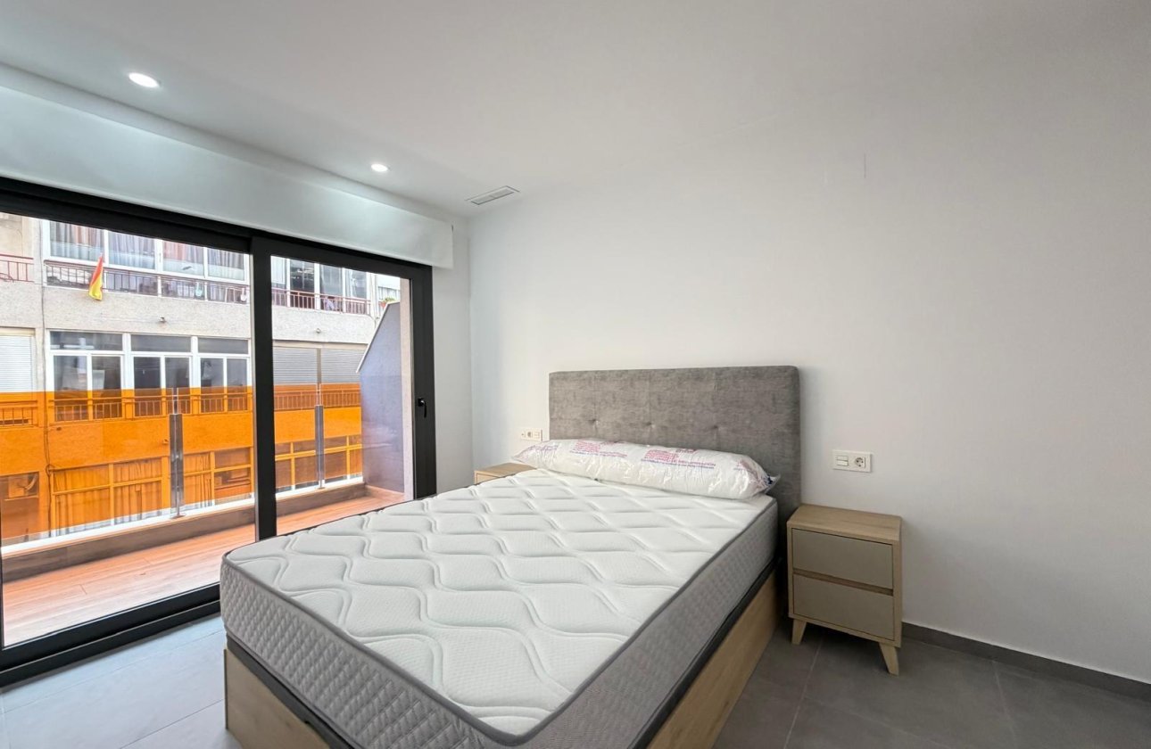 Resale - Apartment -
Torrevieja - Estacion De Autobuses