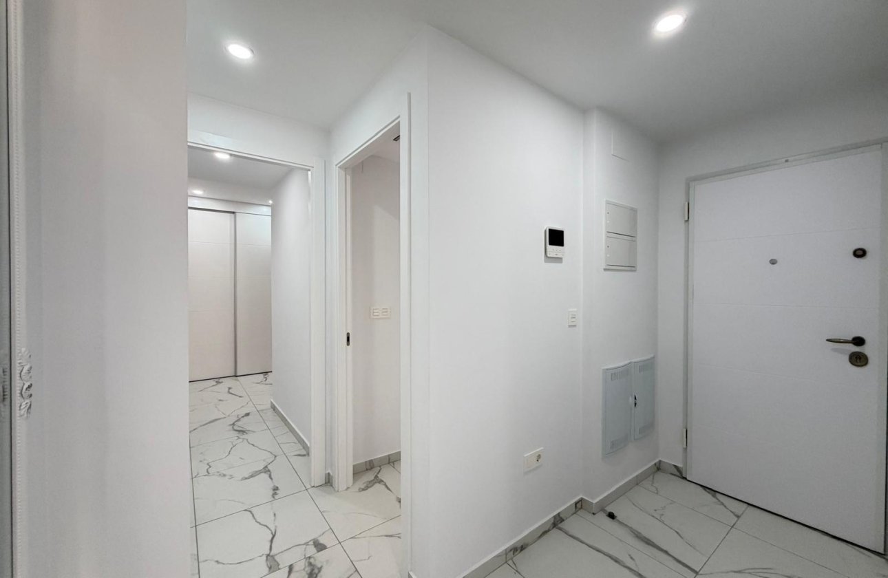 Resale - Apartment -
Torrevieja - Estacion De Autobuses