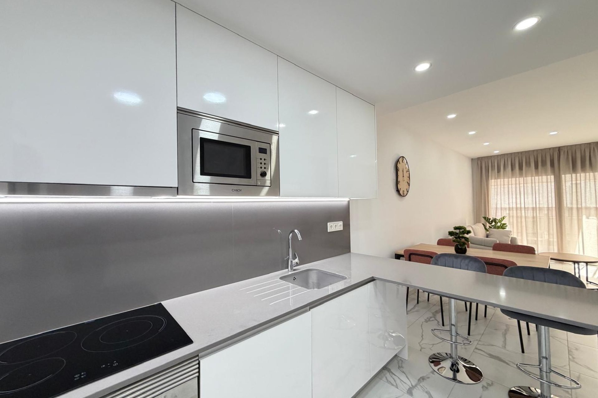 Resale - Apartment -
Torrevieja - Estacion De Autobuses