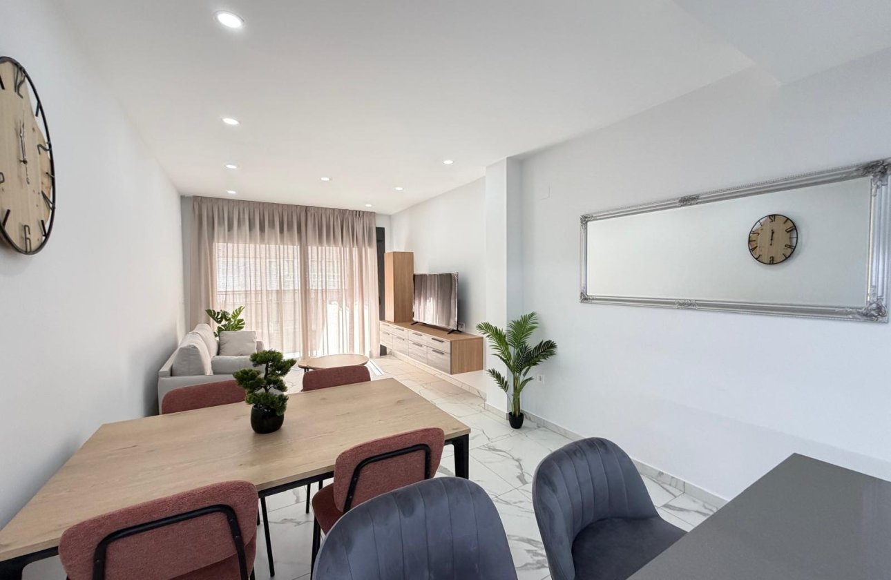 Resale - Apartment -
Torrevieja - Estacion De Autobuses