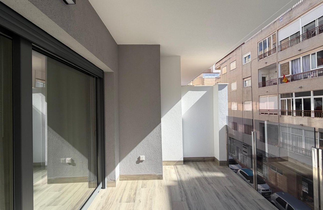 Resale - Apartment -
Torrevieja - Estacion De Autobuses
