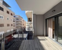 Resale - Apartment -
Torrevieja - Estacion De Autobuses