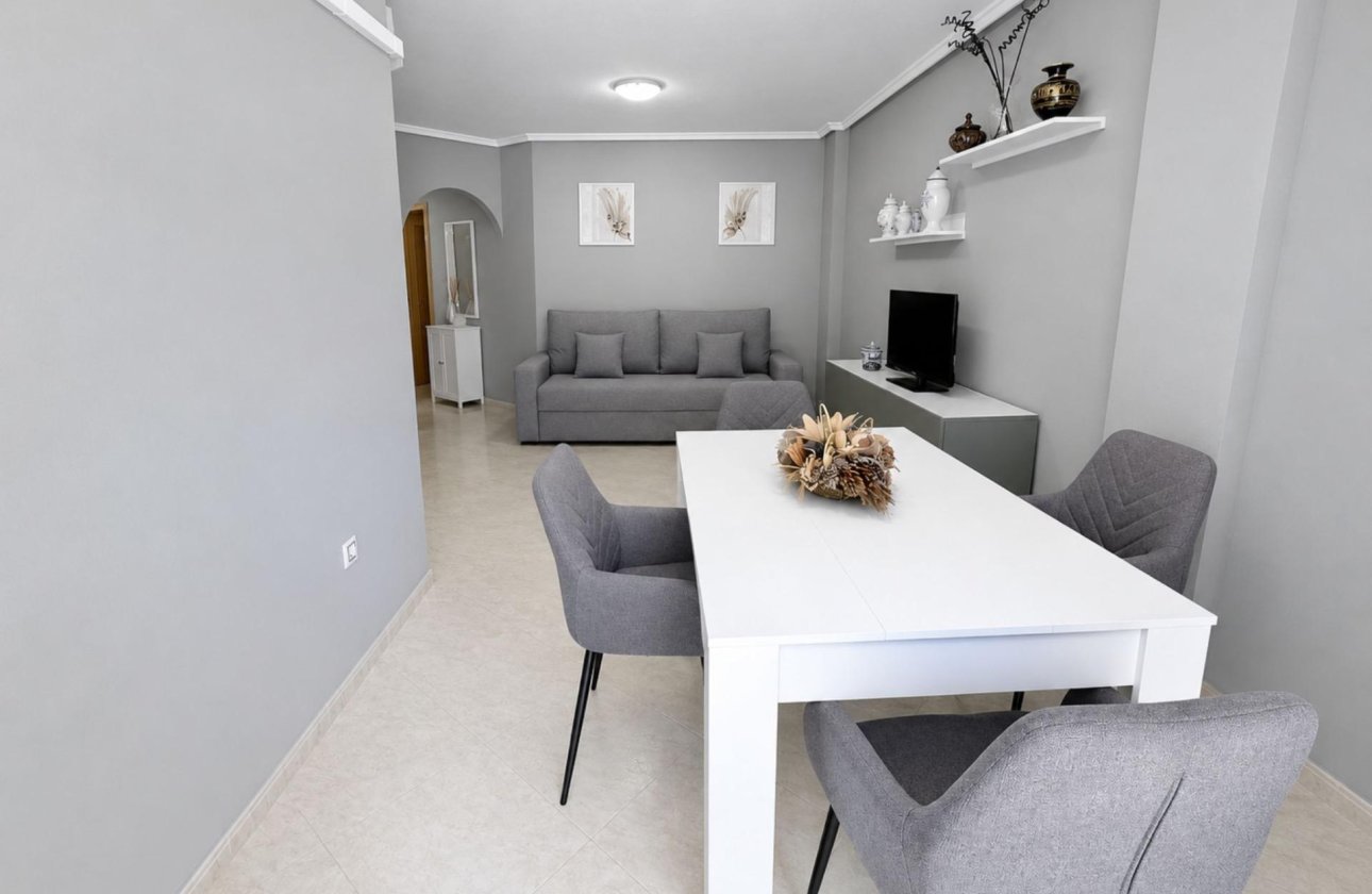 Resale - Apartment -
Torrevieja - Estacion De Autobuses