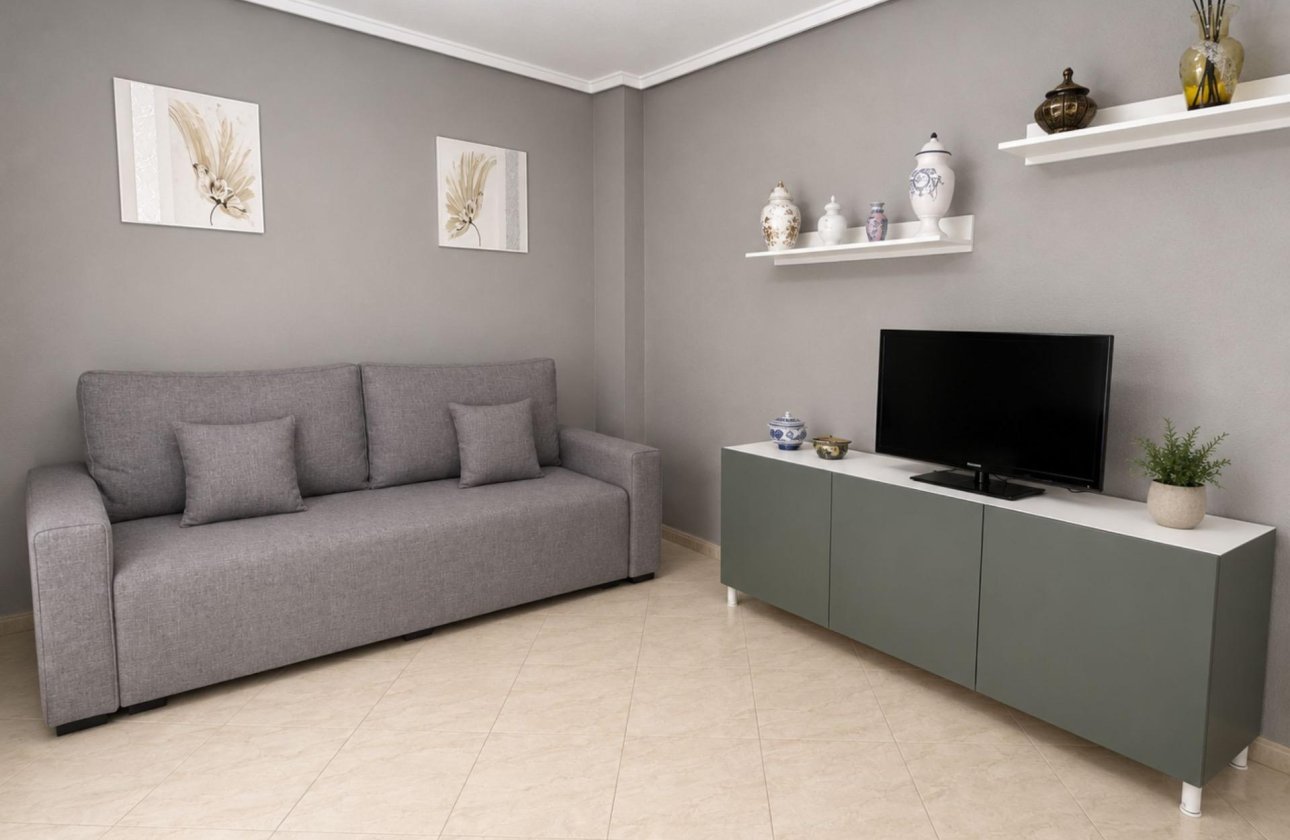 Resale - Apartment -
Torrevieja - Estacion De Autobuses