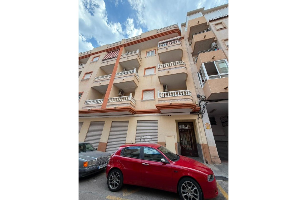 Resale - Apartment -
Torrevieja - Estacion De Autobuses