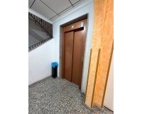 Resale - Apartment -
Torrevieja - Estacion De Autobuses