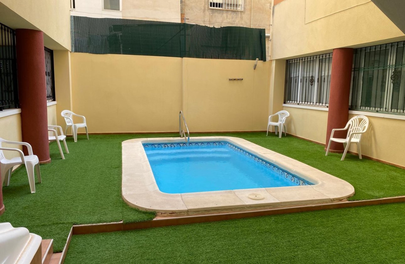 Resale - Apartment -
Torrevieja - Estacion De Autobuses