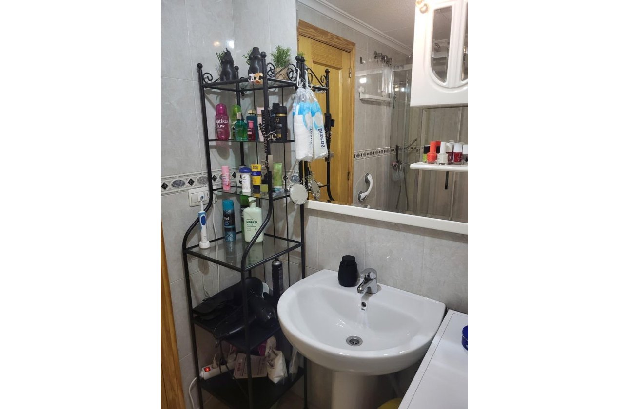 Resale - Apartment -
Torrevieja - Estacion De Autobuses